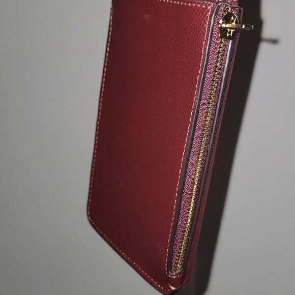 🎉 HTF COACH MERLOT CHERRY North/South Phone Crossbody - Picture 5 of 6